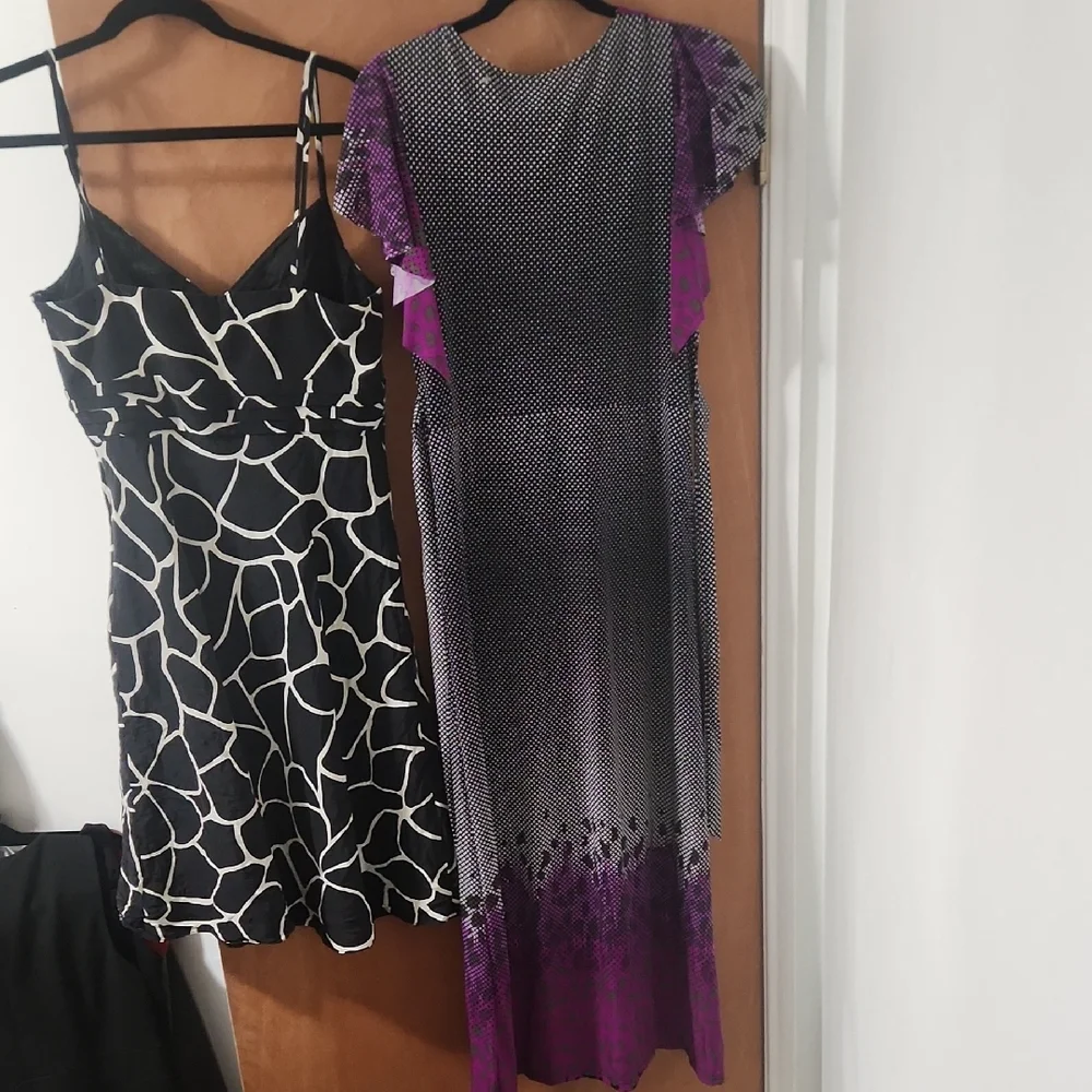Elegant Purple and Black Women's Dress - Picture 2 of 3